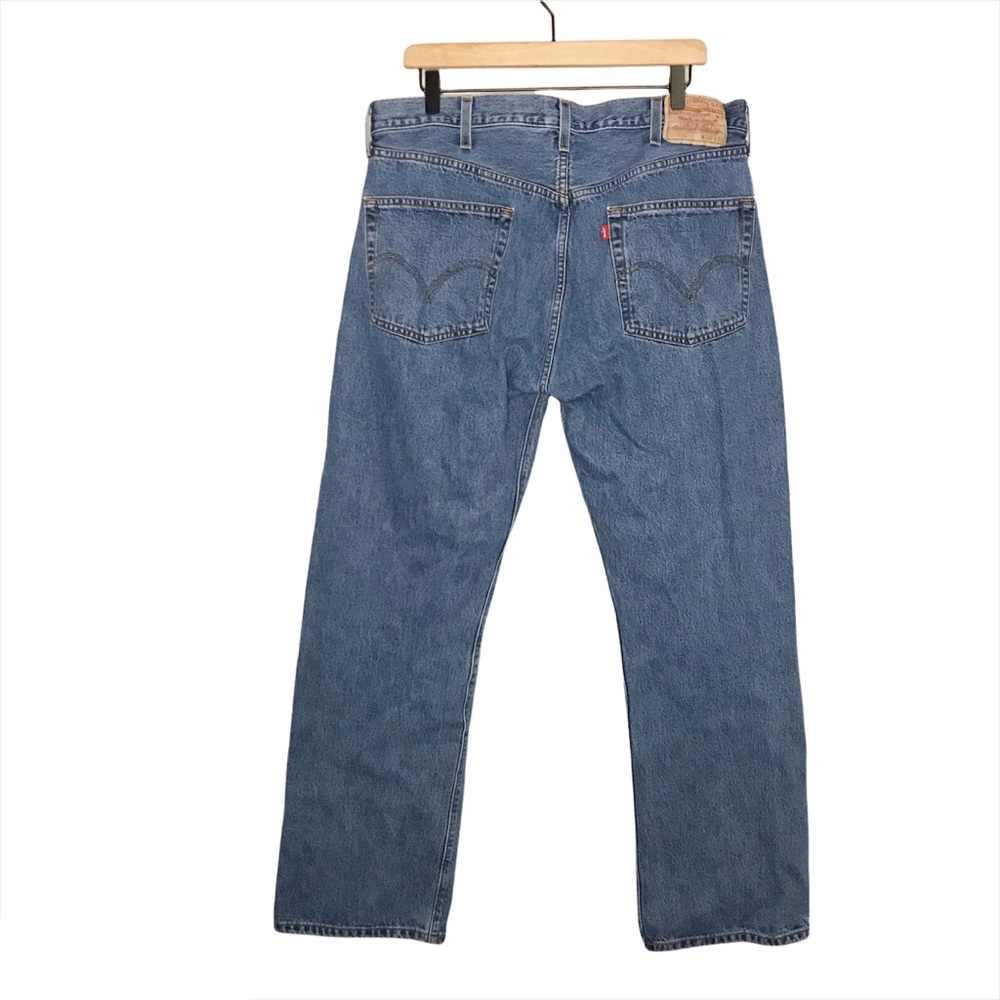 Levi's Button Fly 501 XX Straight Jeans in Medium Wash Blue 38 x 32 - Picture 2 of 12